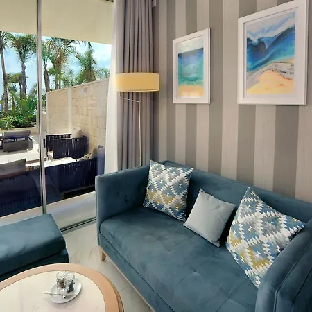 Amavi, Madefortwo - (adults Only) 5*