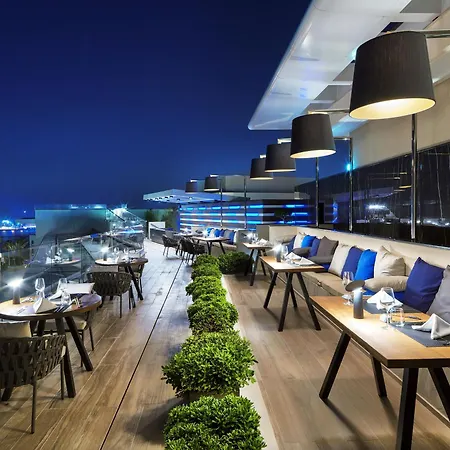 Amavi, Madefortwo - (adults Only)