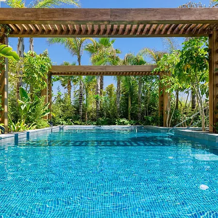 Amavi, Madefortwo - (adults Only) 호텔 파포스