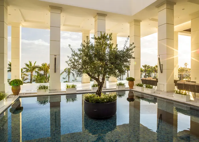 Amavi, Madefortwo - (adults Only)